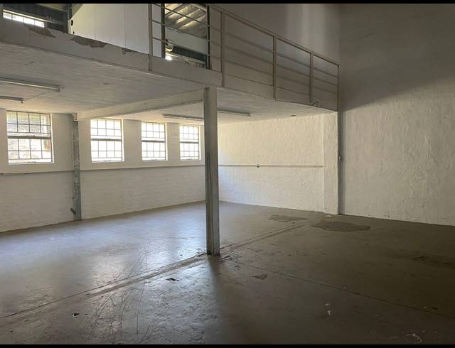 231M² WAREHOUSE TO LET IN BRIARDENE
